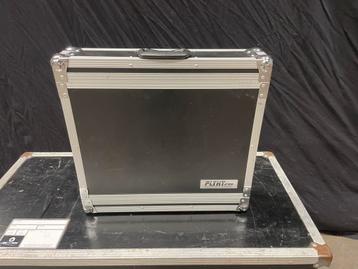 Flightcase He 2 Tunnelcase Short beschikbaar voor biedingen