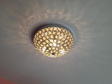 Plafondlamp beschikbaar voor biedingen