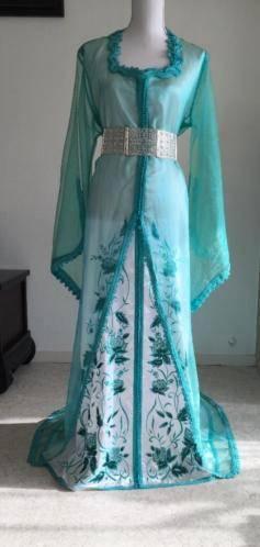 GRATIS VERZENDEN! Mooie Aqua/ witte Takshita, maat 38 - 40, Kleding | Dames, Gelegenheidskleding, Zo goed als nieuw, Overige typen