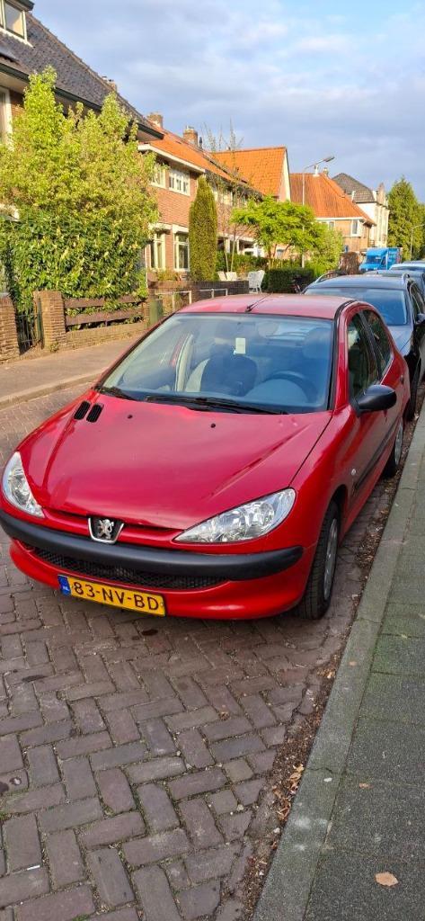 Peugeot 206 1.1 X-design 5D 2004 Rood, Auto's, Peugeot, Particulier, Centrale vergrendeling, Elektrische ramen, Radio, Benzine