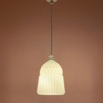 Scandinavisch design LAMP opaalglas melk glas retro vintage beschikbaar voor biedingen