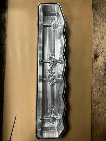 Aluminium kleppendeksel voor case/international beschikbaar voor biedingen