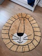 Vloerkleed Leeuw  Tapis Petit ø100cm kinderkamer bed kast, Ophalen of Verzenden, Zo goed als nieuw, Kleed of Kussen