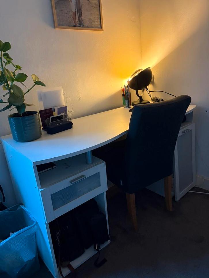 Bureau met/zonder stoel, Huis en Inrichting, Bureaus, Gebruikt, Bureau, Ophalen