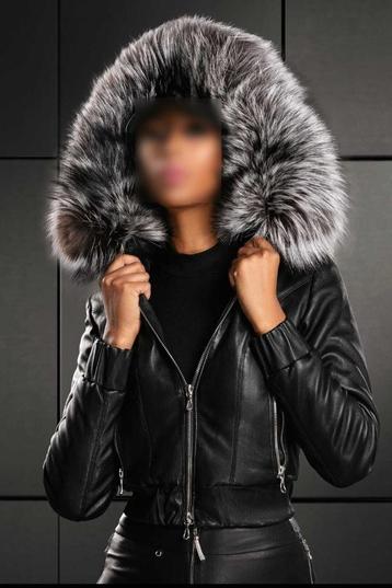 Designer Bomberjacket lamsleer met bonte Capuchon maat 36 beschikbaar voor biedingen