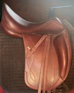 Zadel dressuur Équipe Olympia 18'', Dieren en Toebehoren, Paarden en Pony's | Zadels, Ophalen, Zo goed als nieuw, Dressuur