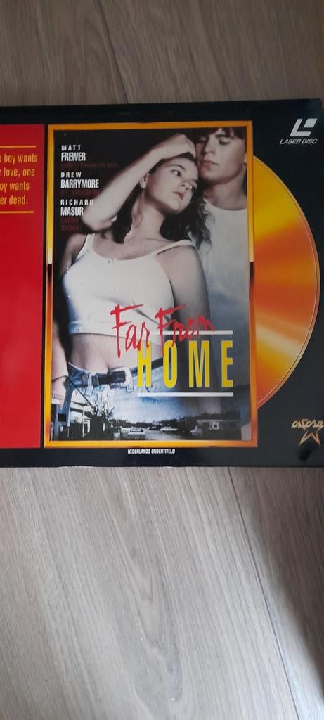 Laserdisc  Far From Home   PAL, Ophalen of Verzenden, Zo goed als nieuw