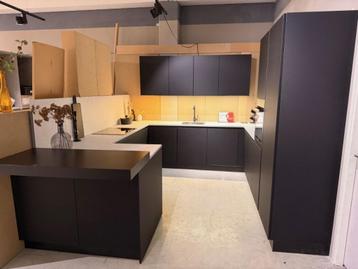 Showroomkeuken Franchetti Onyxzwart Mat, € 9.690,- beschikbaar voor biedingen