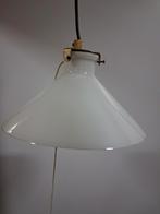 Vintage Melkglazen Hanglampen - Set van 2, Gebruikt, Vintage, Ophalen of Verzenden, Glas