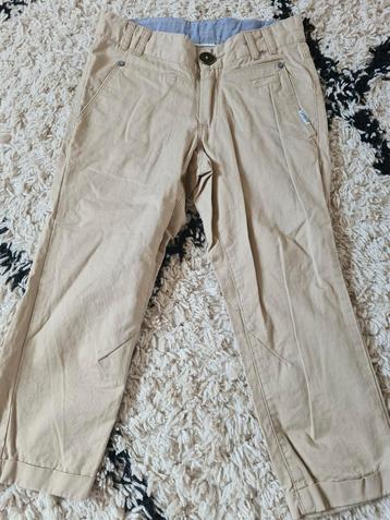 Vingino nieuwestaat crop chino broek maat 116