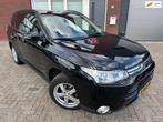 Mitsubishi Outlander 2.0 Intense / Navi / PDC / Clima / Crui, Stof, Zwart, Origineel Nederlands, Bedrijf