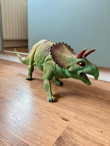 Triceratops Dinosaurus Speelgoed - Realistisch! beschikbaar voor biedingen