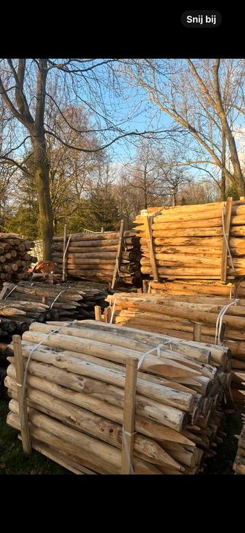 Te koop robinia weipalen  beschikbaar voor biedingen