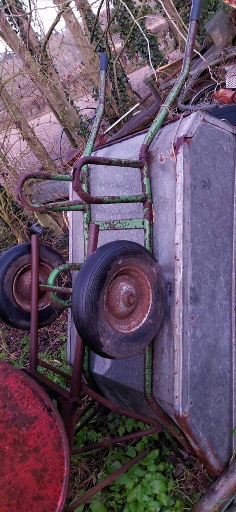 Grote Bak Kruiwagen dubbel wielstel gegalvaniseerde bak, Tuin en Terras, Kruiwagens, Zo goed als nieuw, Ophalen of Verzenden