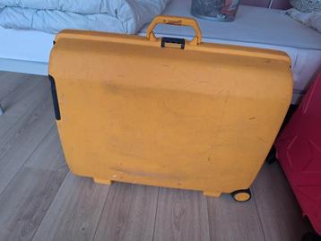 Samsonite koffer  beschikbaar voor biedingen