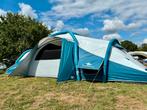 Quechua 8-pers. familietent – Zo goed als nieuw!, Caravans en Kamperen, Tenten, Ophalen, Zo goed als nieuw, Meer dan 6