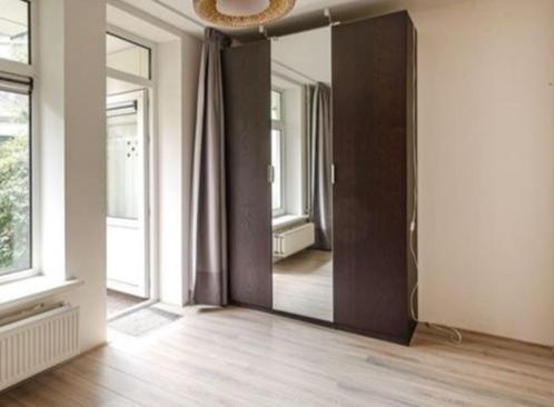Nette pax kast met mooie spiegeldeur, hanggedeelte & planken, Huis en Inrichting, Kasten | Kledingkasten, Zo goed als nieuw, 200 cm of meer