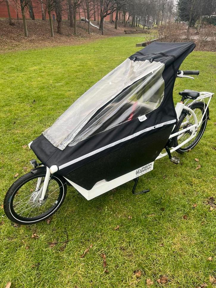 Urban Arrow elktrische bakfiets !, Fietsen en Brommers, Fietsen | Bakfietsen, Zo goed als nieuw, Ophalen