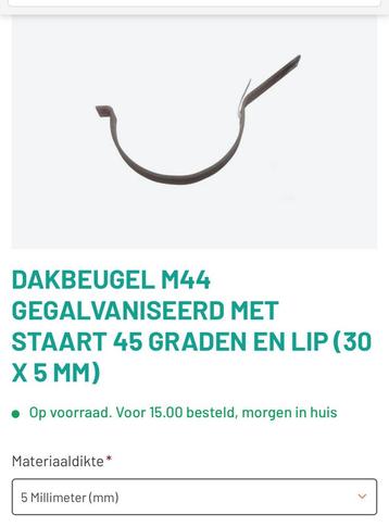 90 Dakbeugels M44 Gegalvaniseerd met staart en lip beschikbaar voor biedingen