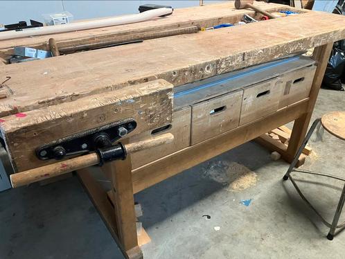 Houten vintage werkbank- 190x89,5x90cm- incl. 4 Krukken, Doe-het-zelf en Verbouw, Werkbanken, Gebruikt, Bankschroef, Ophalen