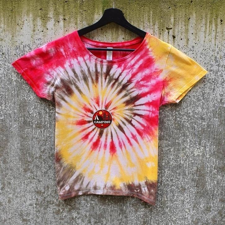 Rood bruin geel spiral tie dye camping patch t-shirt maat M, Maat 38/40 (M), Overige kleuren, Nieuw, Ophalen of Verzenden