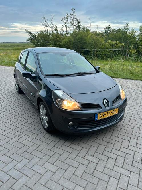 Renault Clio 1.4 16V 72KW Auth 5-DRS E4 2006 Grijs, Auto's, Renault, Particulier, Clio, Benzine, C, Hatchback, Handgeschakeld