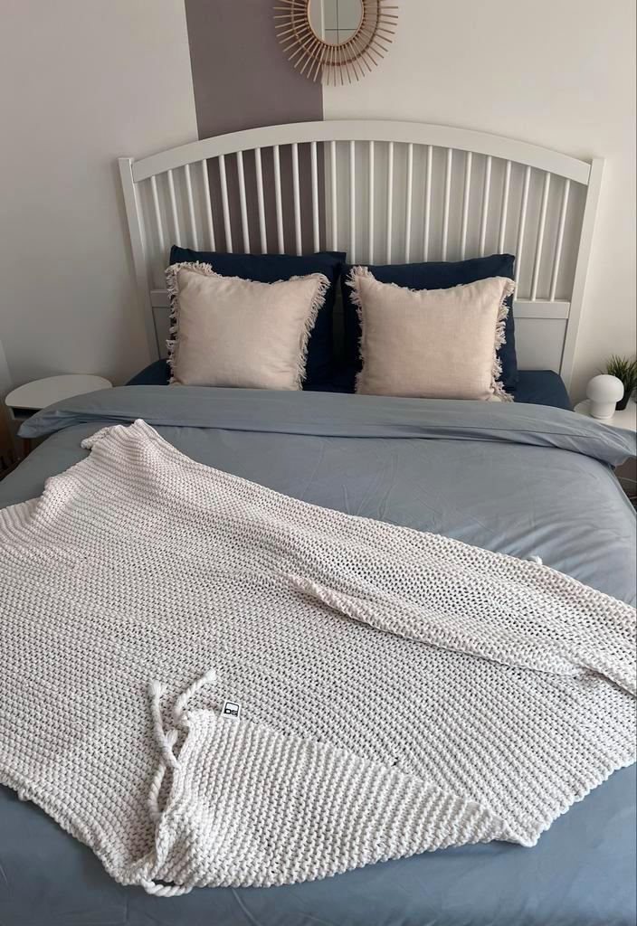 Bedframe with mattress (firm)- 160x200 (incl mattress cover), Huis en Inrichting, Slaapkamer | Bedden, Gebruikt, Tweepersoons