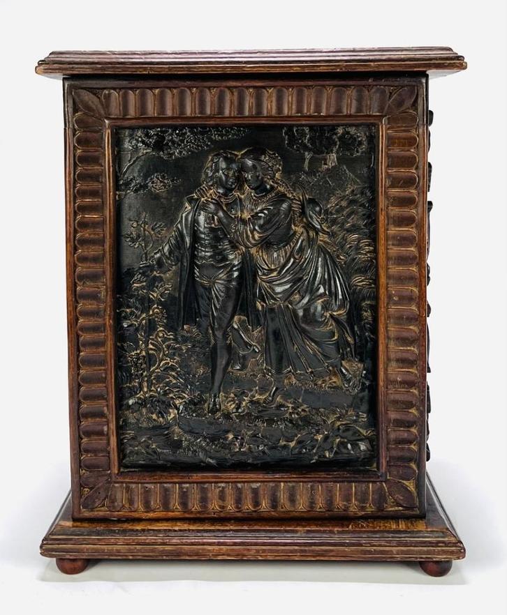 1573. Miniatuurkastje met bronzen plaquette, ca. 1870-1900, Antiek en Kunst, Curiosa en Brocante, Ophalen of Verzenden