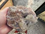 1262 gram dagtooth calciet op dolomiet € 17,50, Ophalen, Mineraal