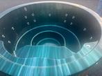Hottub 2,25 m doorsnee 6 pers jets bubbels hot tub, Tuin en Terras, Ophalen, Zo goed als nieuw, Trap