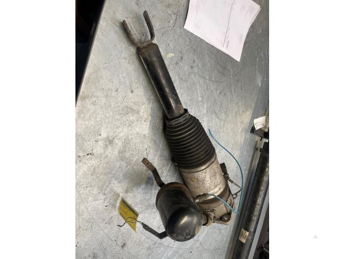 Schokdemperpoot rechts-achter van een Audi A8, Gebruikt, -, -, -
