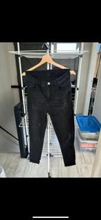 Tas met zwarte jeans maat M/L, Shein, W30 - W32 (confectie 38/40), Zo goed als nieuw, Zwart