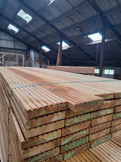 Eenmalige partij grenen geïmpregneerde vlonderplanken, Tuin en Terras, Palen, Balken en Planken, Nieuw, Planken, 250 cm of meer