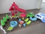 Ecoiffier woonhuis/ auto/ zwembad, Kinderen en Baby's, Speelgoed | Duplo en Lego, Complete set, Duplo, Ophalen of Verzenden, Zo goed als nieuw