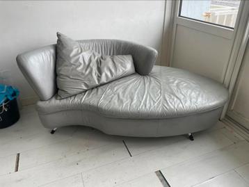 Couch grey 90s