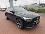 Volvo XC60 Recharge T6 AWD R-Design | Harman Kardon audio |, Automaat, 12 maanden, Stof, Gebruikt