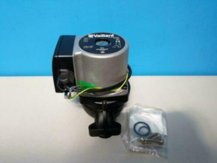 Cv pomp Vaillant VU-VUW 254-255 XE (grundfos) VP5 (161083), Doe-het-zelf en Verbouw, Verwarming en Radiatoren, Nieuw, Cv-ketel of Combi-ketel