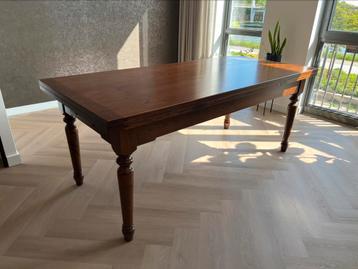 Massive oak hand made table 200-320 (L) x 90 (B) x 80 (H) beschikbaar voor biedingen