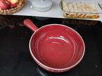 Klassieke fonduepan Emile Henry, 24 cm rood, Huis en Inrichting, Keuken | Potten en Pannen, Ophalen of Verzenden, Zo goed als nieuw