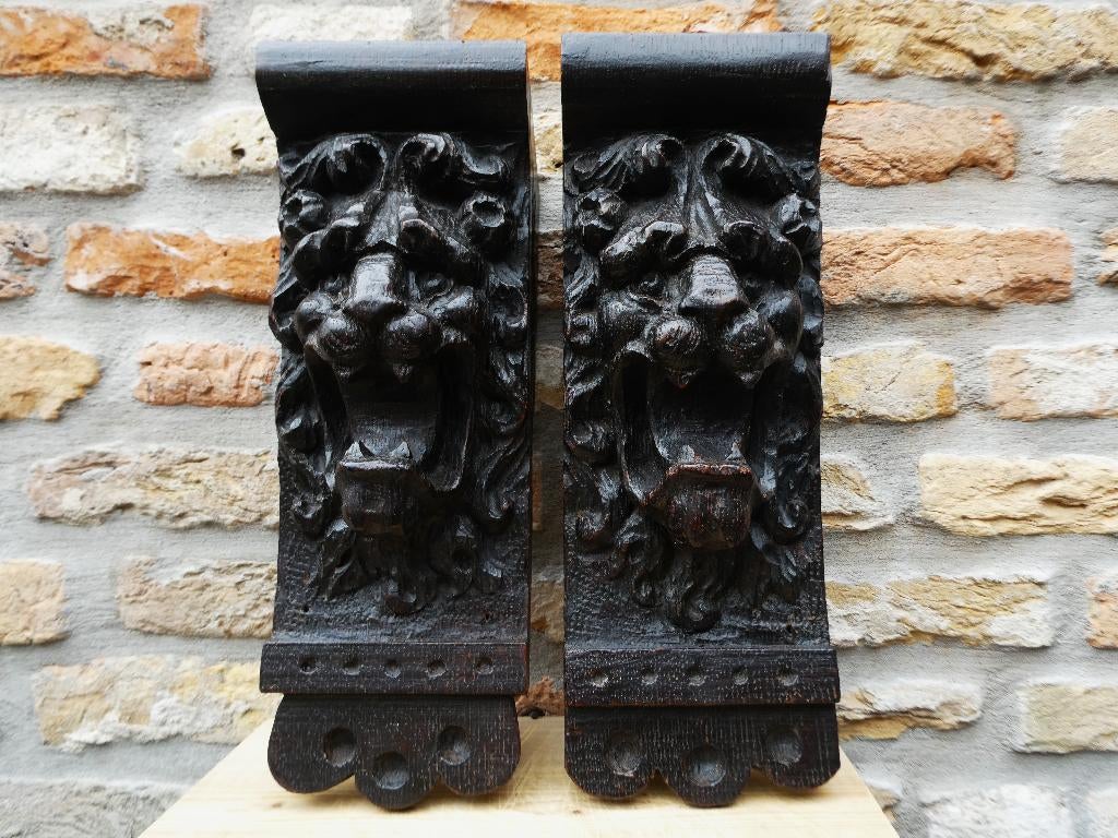2 Grote antieke houtgesneden leeuwenkop ornamenten consoles, Overige onderwerpen, Houtsnijwerk, Ophalen of Verzenden, Handgemaakt