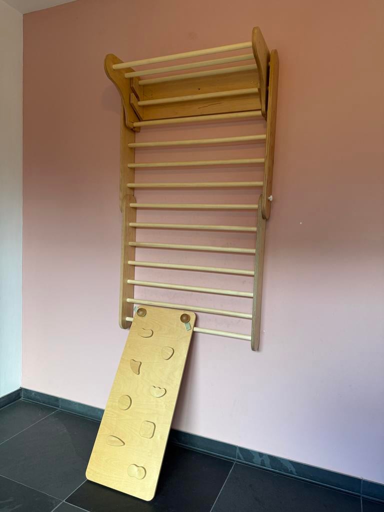 TreeSounds Montessori Klimdriehoek & Klimrek 2-in-1 met Glij, Ophalen, Zo goed als nieuw