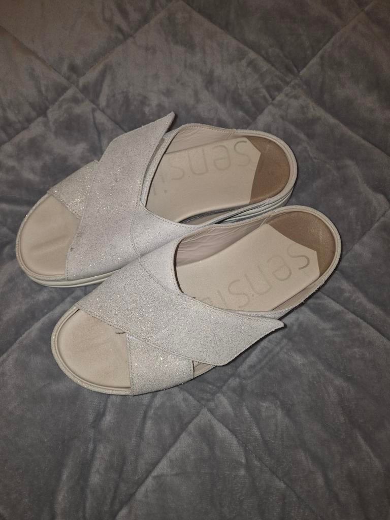 Xsensible slippers maat 41, Kleding | Dames, Schoenen, Ophalen of Verzenden, Zo goed als nieuw, Beige
