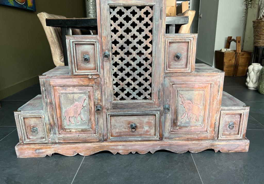 India trapkast ladekast massief teakhout Indiase olifant, Verburgt Vintage, Gebruikt, 100 tot 150 cm, India Indiase oosters houtsnijwerk teak