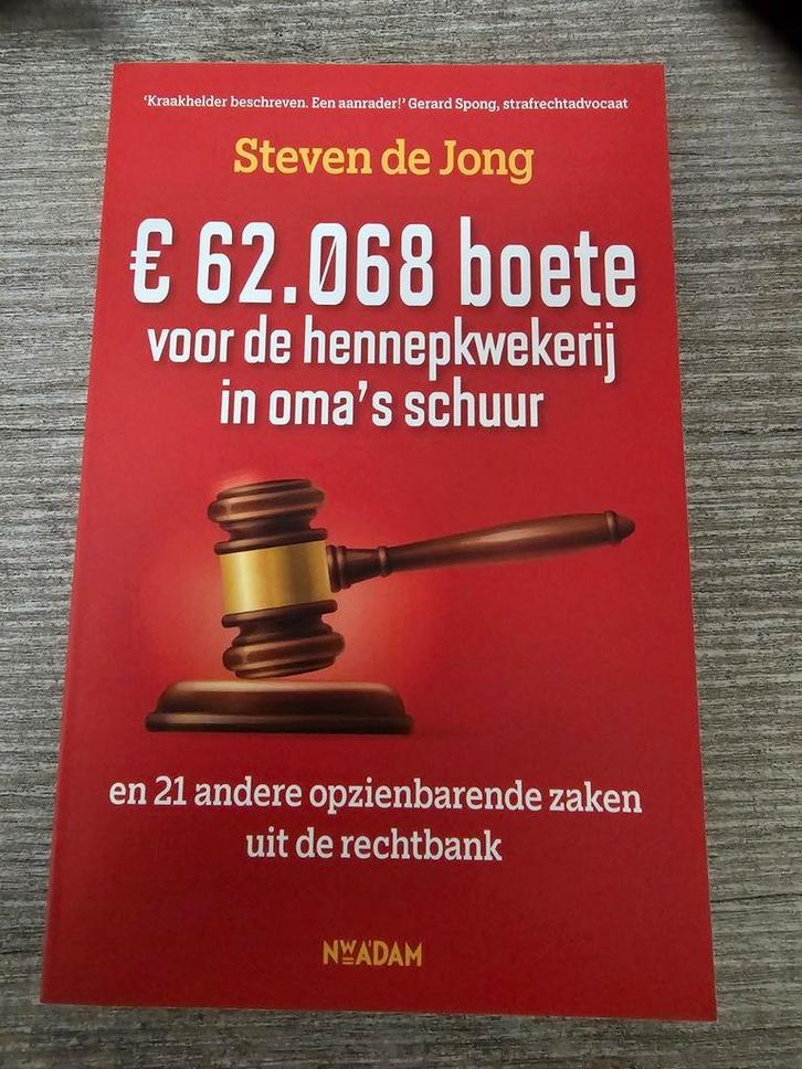€62.068 boete voor hennepkwekerij in oma's schuur, Boeken, Overige Boeken, Gelezen, Ophalen of Verzenden