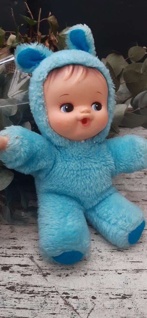Vintage pluche popje met rubber gezichtje, Verzamelen, Poppen, Ophalen of Verzenden, Gebruikt, Pop