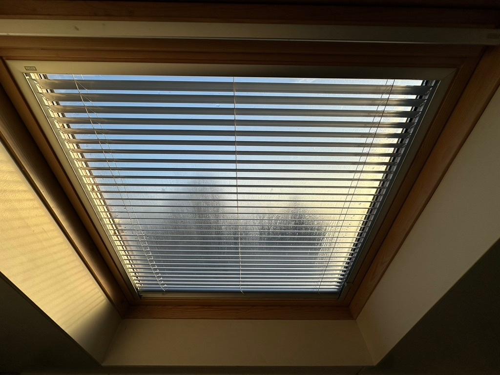 2 keer VELUX Jaloezie voor dakraam S06, 606, 04, Ophalen of Verzenden, 50 tot 100 cm, Minder dan 100 cm