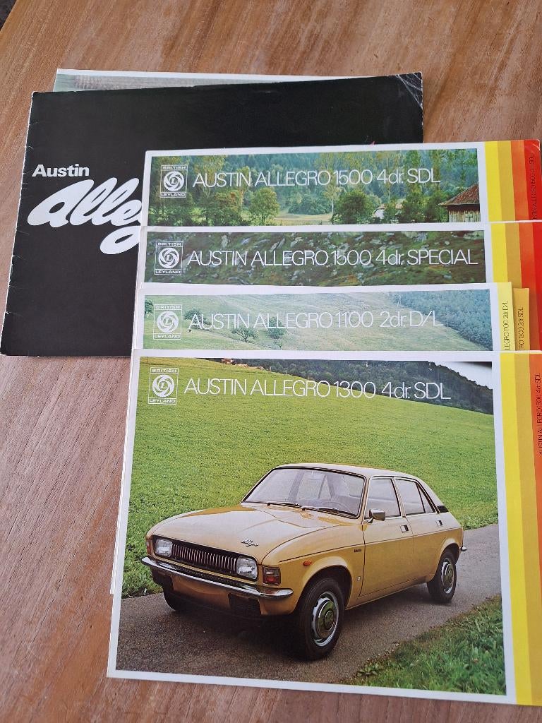 Austin Allegro 1100 tm 1500 brochure folder uit 1973 6 stuks, Boeken, Ophalen of Verzenden, Gelezen, Overige merken