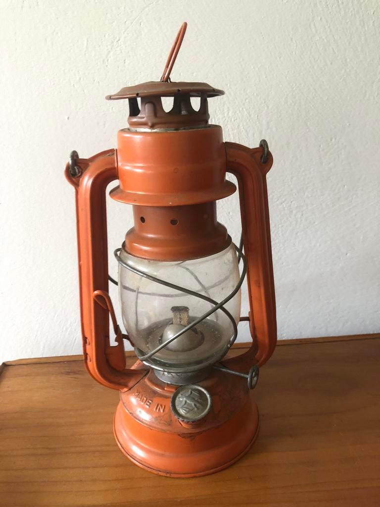 Oude petroleumlamp, made in ddr, Antiek en Kunst, Antiek | Lampen, Ophalen of Verzenden