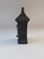 Metaleen beeldje van pomp, Ophalen of Verzenden, Zo goed als nieuw, Overige typen