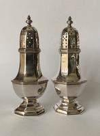 Stel 18e eeuws zilveren strooibussen. A’dam 1746, Antiek en Kunst, Ophalen of Verzenden, Zilver